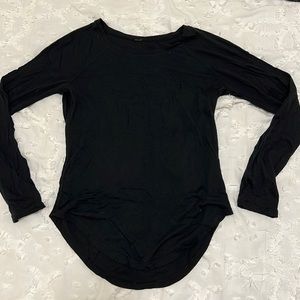 Lululemon long sleeve tee